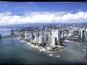 Anflug auf Panama City